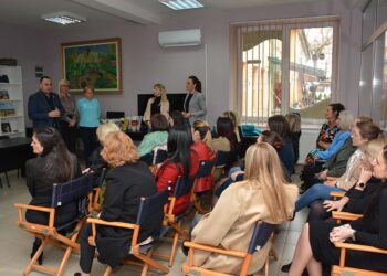 Prijem, prigodni pokloni za koleginice i čestitka svim ženama Opštine Opovo