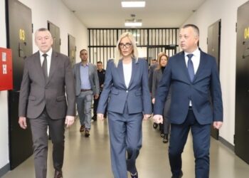Ministarka pravde Maja Popović posetila zatvor i pravosudne organe u Pančevu
