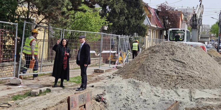 Maja Vitman posetila gradilište u Ulici Kneza Mihaila Obrenovića