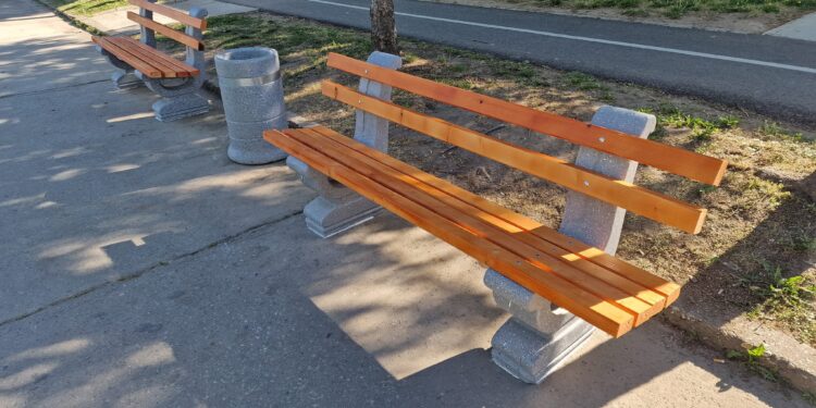 Kreće letnja sezona: U Opštini Kovin uređuju prostor u centru