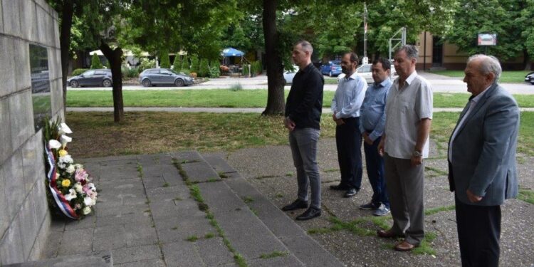 U Kovinu položen venac povodom Dana pobede nad fašizmom