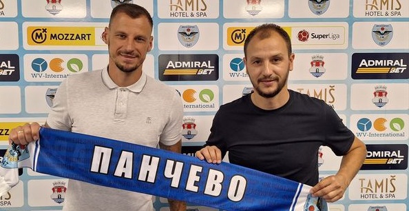 Golman Zoran Popović iz Crvene Zvezde u pančevački Železničar