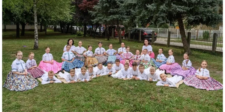 Za dečji folklorni ansambl iz Kovačice opet prvo mesto