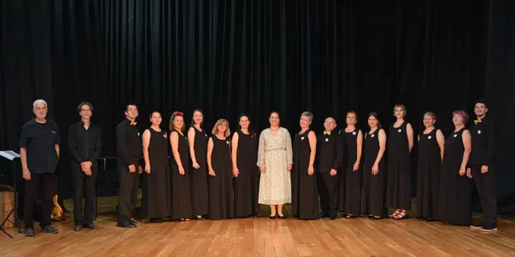Održan koncert opovačkog hora HarmoniUm