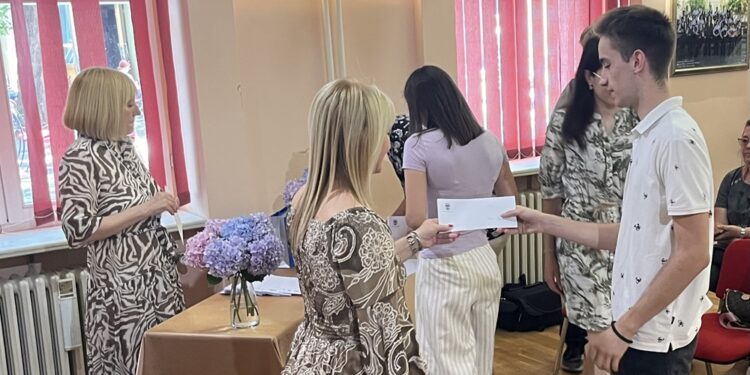Grad Pančevo dodelio nagrade najboljim srednjoškolcima