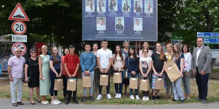 Prijem i nagrade za najbolje učenike osnovnih škola u opštini Opovo