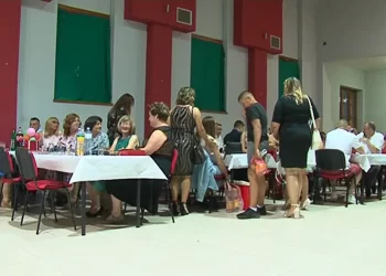U Debeljači organizovan prvi školski bal