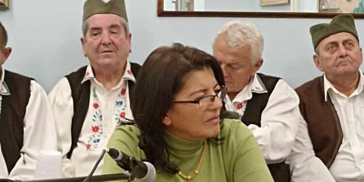 Lep gest zavičajne autorke: Snežana Živković poklonila knjige kovinskoj biblioteci