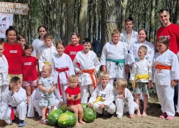 Višnjički poseti logorski karate kamp Spartaka iz Debeljače