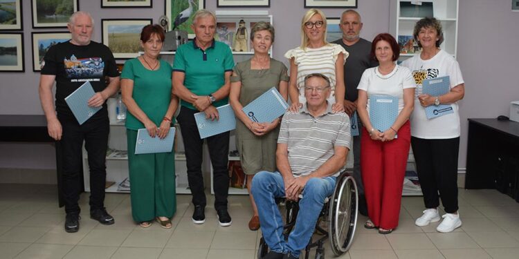 Uručeni ugovori za programe i projekte udruženja u opštini Opovo
