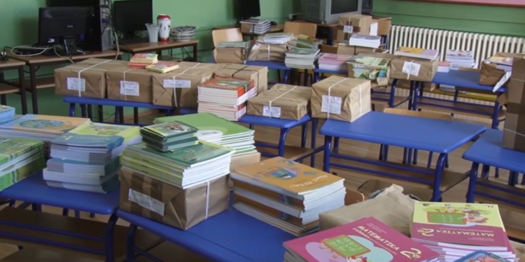 Opština Opovo objavila Javni poziv za dodelu besplatnih udžbenika za prvi razred osnovne škole