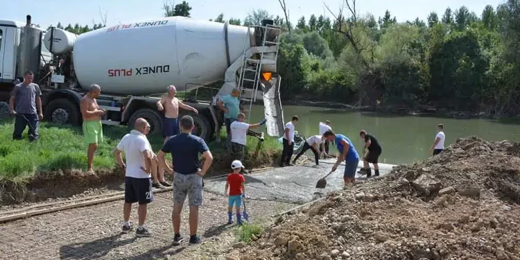 Uređenja plaže na Tamišu u Opovu