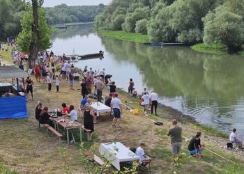 U Jabuci održano takmičenje za decu „Pecanje na plovak“