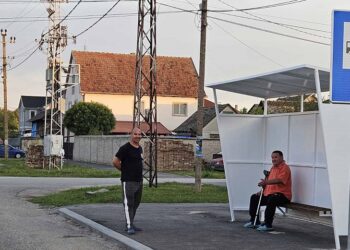 MZ Jabuka postavila još jedno novo autobusko stajalište