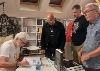 Kovinska publika: „Rock and roll is not dead!“ – Petar Janjatović promovisao knjigu o rok muzici