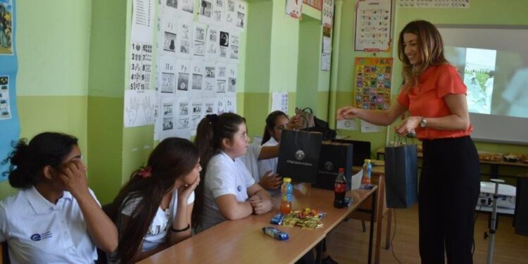 Predsednica kovinske opštine posetila „Klub devojčica“ u Bavaništu