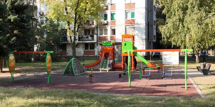 Nova infrastruktura u Pančevu: Igralište Koste Abraševića (VIDEO)