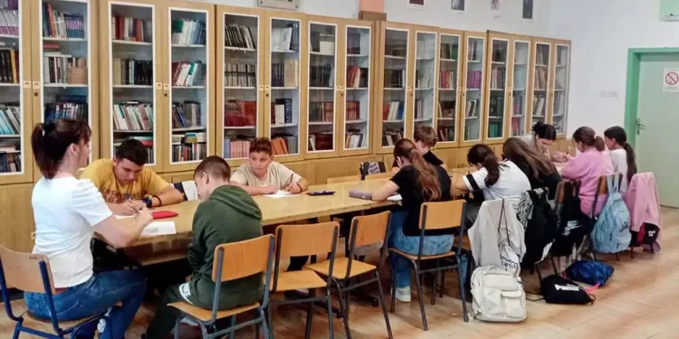 Literarno takmičenje „Napiši svoju bajku“ u Opovu