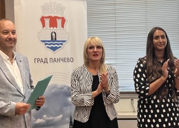 Grad Pančevo nagradio najbolje studente