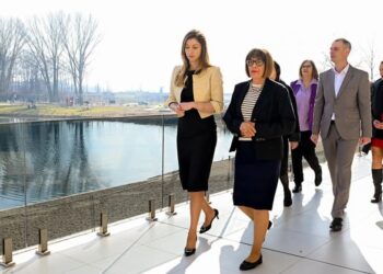 Predsednica Pokrajinske vlade Maja Gojković posetila Kovin (FOTO)