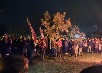 U Jabuci doček Badnje večeri uz fantastičan vatromet (Foto i video)