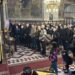 Gradonačelnik Stevanović prisustvovao paljenju badnjaka u Hramu Uspenja Presvete Bogorodice (FOTO)