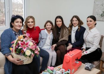 Kovin: Devojčica Ognjenka Rašić i njena mama dobile novi dom