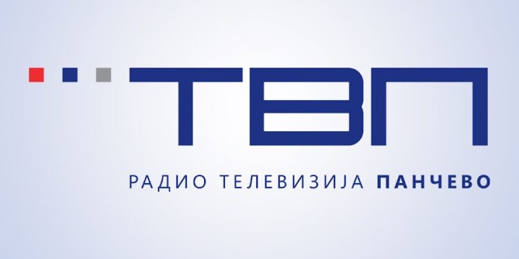 Opozicija truje decu: Pijani studenti namerno noću razbili vrata na RTV Pančevo