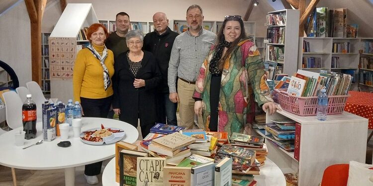 Obeležen Međunarodni dan darivanja knjiga u biblioteci
