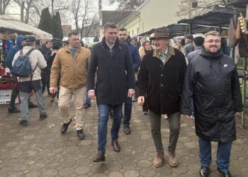 Praznik za gastronome: Svečano otvorena „Slaninijada“ u Kačarevu