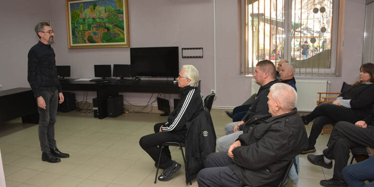 Sportskim klubovima i organizacijama u Opovu uručeni ugovori