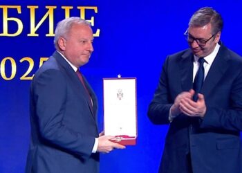 Predsednik Srbije Opštoj bolnici Pančevo uručio Sretenjski orden prvog stepena