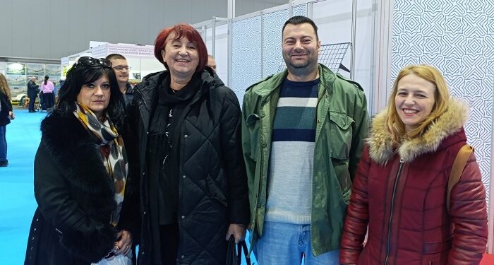 Kovinski bibliotekari na otvaranju sajma knjiga u Novom Sadu