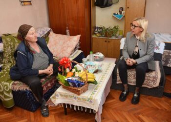Briga za stare u Opovu: Predsednica opštine posetila Leposavu Tričković