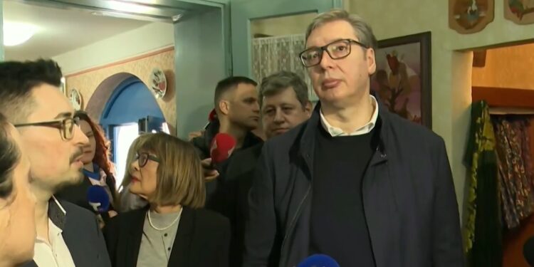 Predsednik Vučić posetio Spomen dom Martina Jonaša u Kovačici