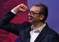 Predsednik Vučić posetio završne radove na zatvorenom bazenu u Kovinu