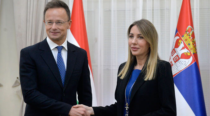 Sijarto: Novi naftovod Srbije i Mađarske će od 2028. snabdevati rafineriju u Pančevu