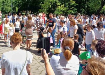 Opština Kovačica i PU„Kolibri” velikom manifestacijom obeležavaju Dan deteta