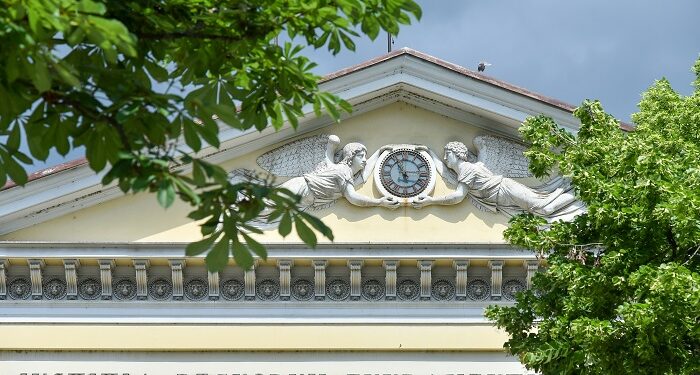Obnovljeni satovi Narodnog muzeja u Pančevu