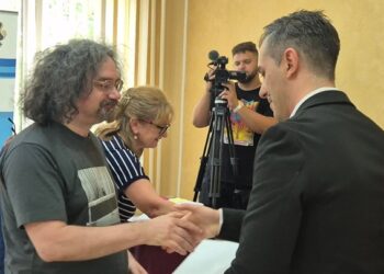 Još 28 domaćinstava u Kovačici unapređuje energetsku efikasnost uz podršku opštine