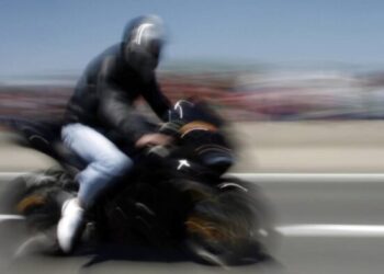 Dolijao „Fantom iz Jabuke“: Duže vreme bez dozvole divljao neregistrovanim motociklom