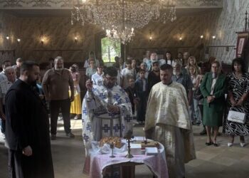 Sveta liturgija u hramu Svetog Arhangela Gavrila u Sefkerinu