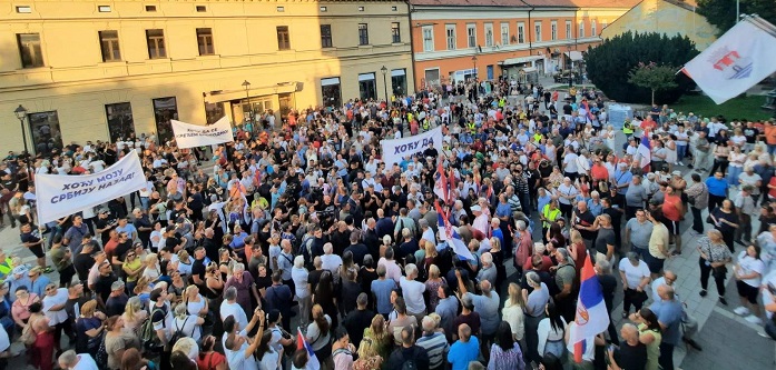 Veličanstven skup u Pančevu: Preko 5.000 ljudi reklo – NE BLOKADAMA!