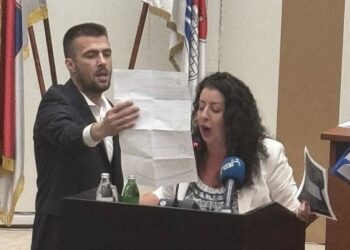 Tešić, Mladenović i Levnajić odlučno se suprotstavili uvredama i lažima opozicije