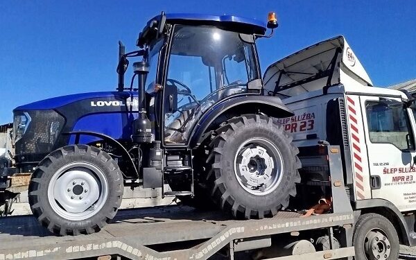 Novi traktor za „Kombrest“ iz Banatskog Brestovca