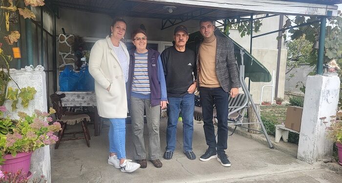 Pokrajinski poslanik i vd direktorka Centra za socijalni rad Opovo u poseti starijim građanima