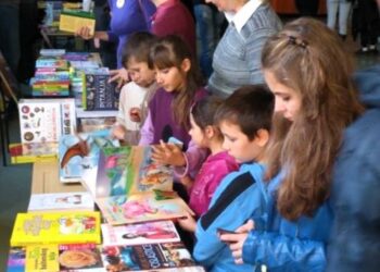 Kovin: Sajam knjiga i dan čitanja u Zmajevoj školi