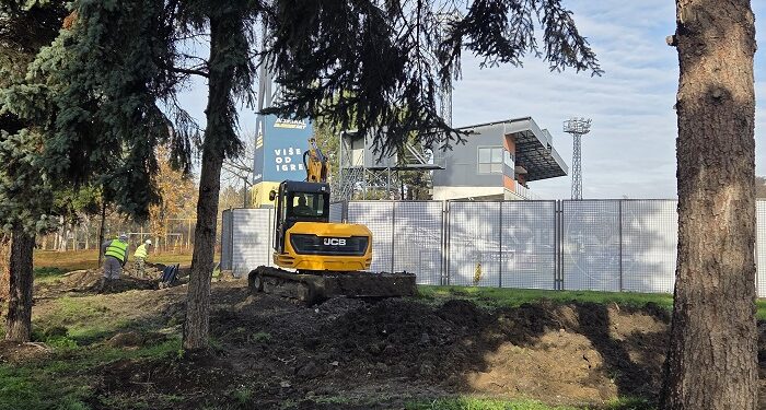 Vitman: Počela rekonstrukcija i dogradnja tribina na fudbalskom stadionu SRC Mladost