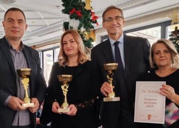 Zlatna amfora Turističkoj organizaciji opštine Kovin za „Kovinsku regatu 2025“