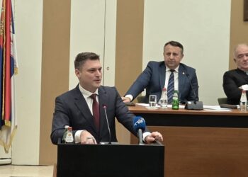 Gradonačelnik Pančeva tražio dopunu dnevnog reda Skupštine: Dosta laži o ispravnosti vode!